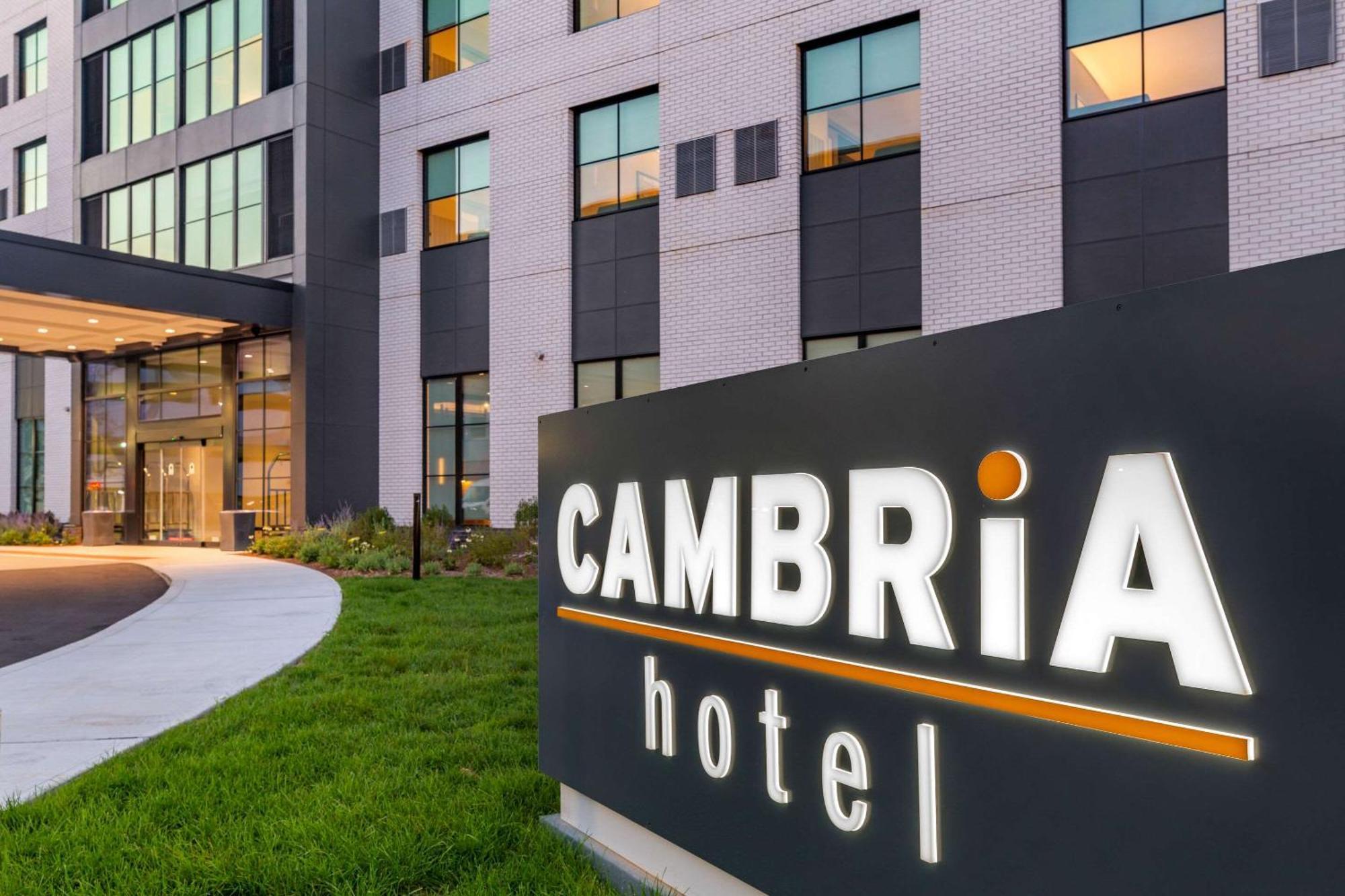 Cambria Hotel New Haven University Area Exterior foto